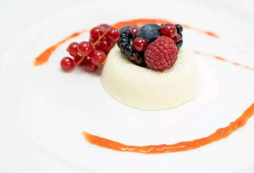 هتل Principato Di Ariis