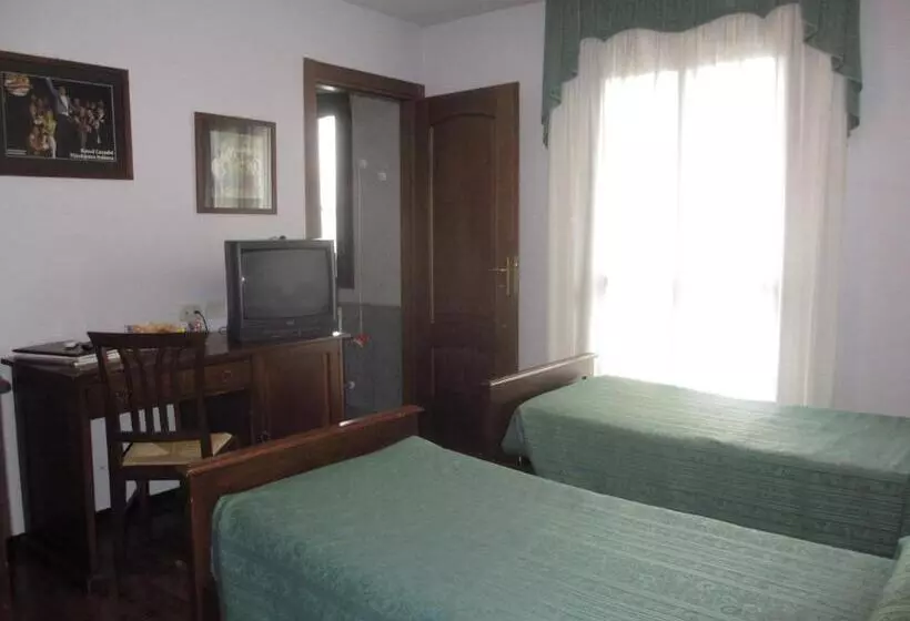 هتل Principato Di Ariis