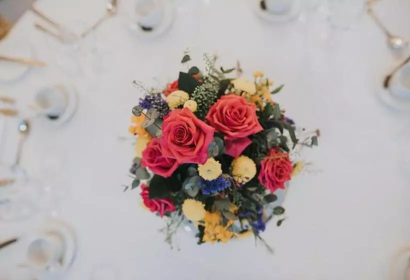 Cwrt Bleddyn Hotel & Spa