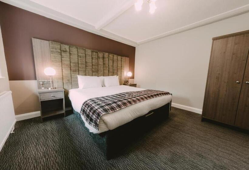 Cwrt Bleddyn Hotel & Spa