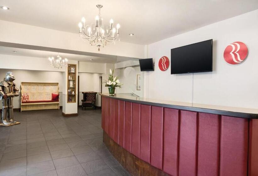 Cwrt Bleddyn Hotel & Spa