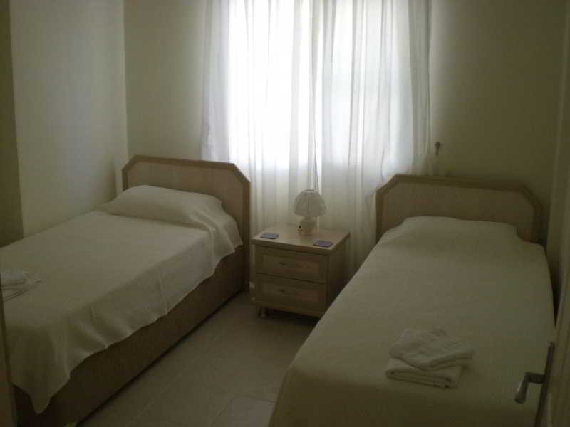 هتل روستایی Summer Breeze Apartments