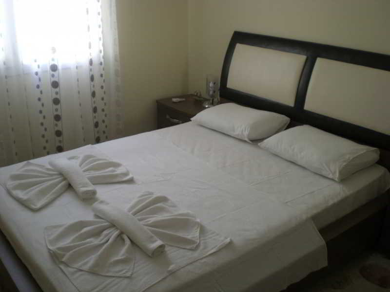 هتل روستایی Summer Breeze Apartments