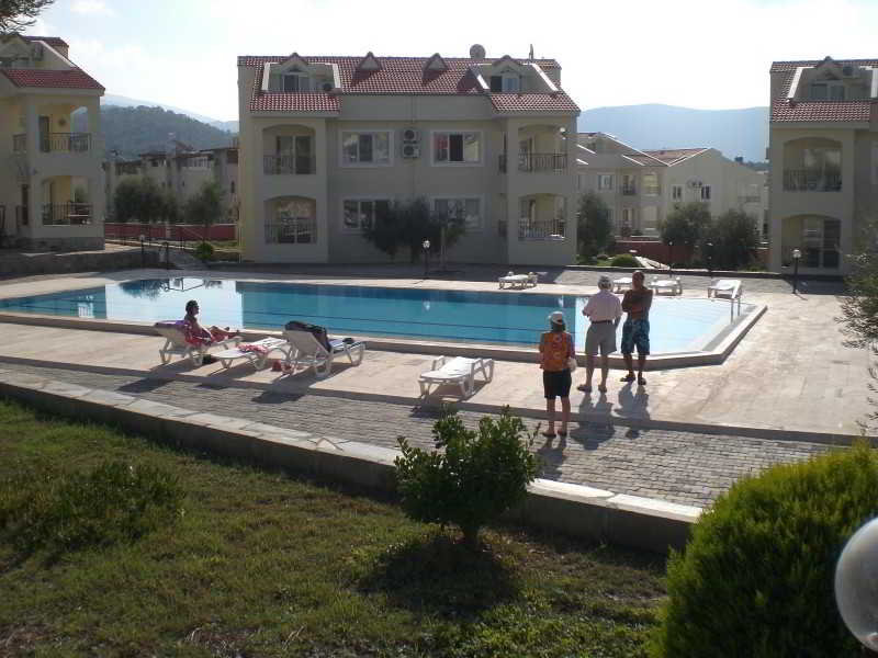 هتل روستایی Summer Breeze Apartments