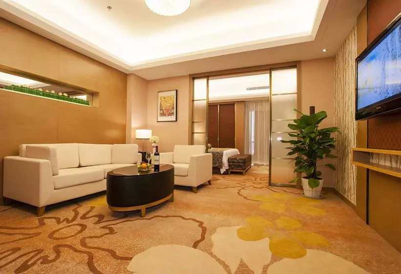 هتل South China Harbor View