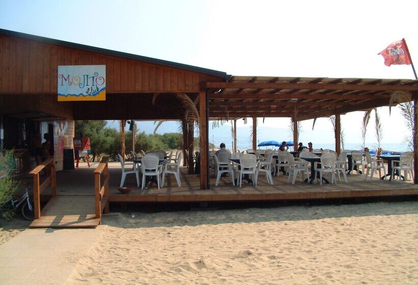 فندق Th Pizzo Calabro   Porto Ada Village