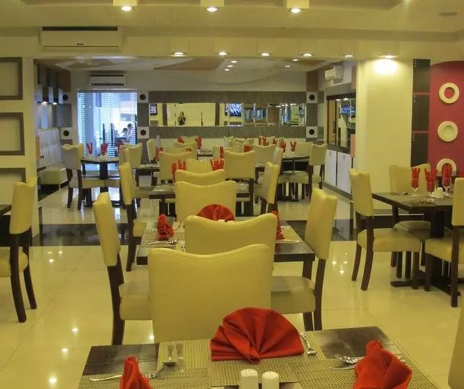 Hotel The Metropolis Suites Davao