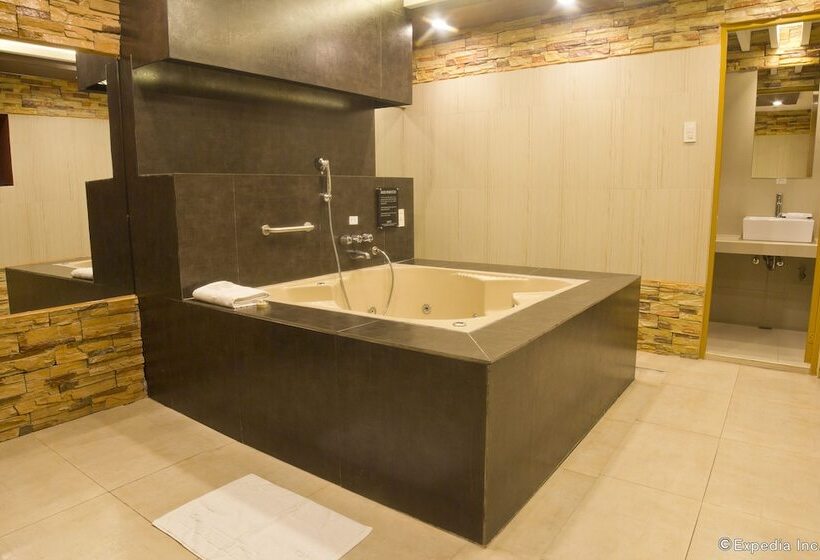 Hotell Victoria Court Las Piñas