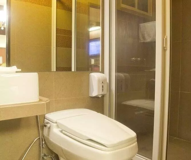 בית מלון כפרי Victoria Court Las Piñas