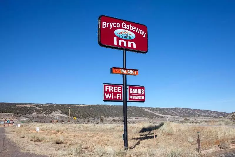 هتل Bryce Gatewayinn Cabins