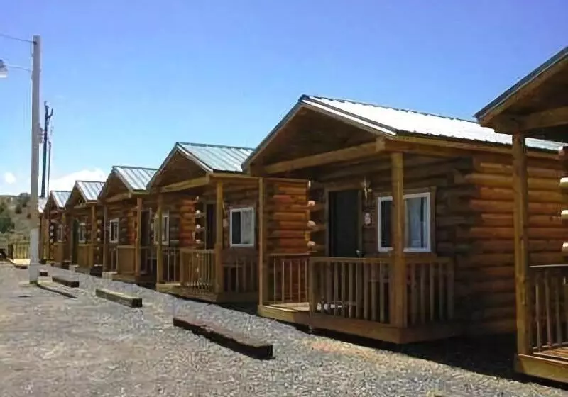 هتل Bryce Gatewayinn Cabins