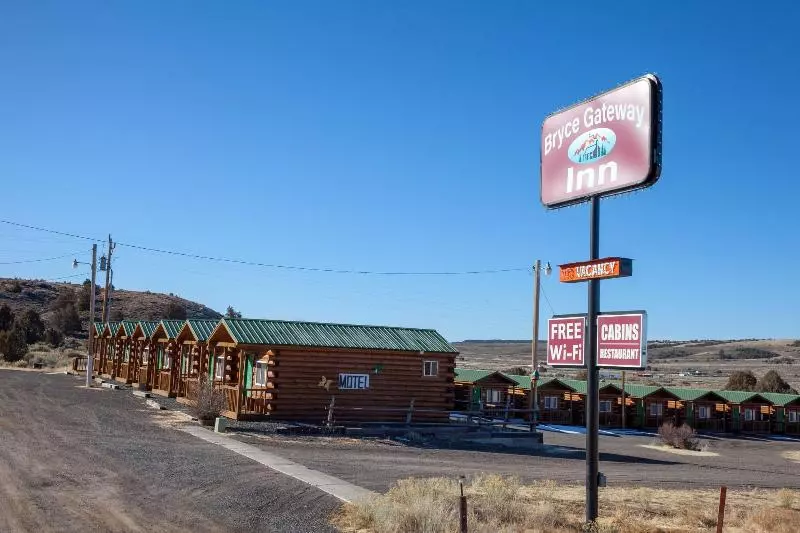 هتل Bryce Gatewayinn Cabins