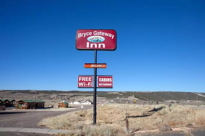 هتل Bryce Gatewayinn Cabins