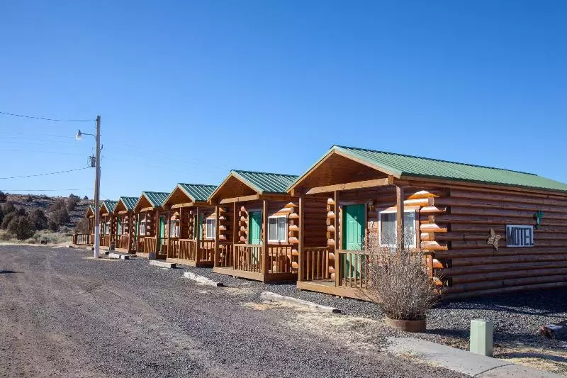 هتل Bryce Gatewayinn Cabins