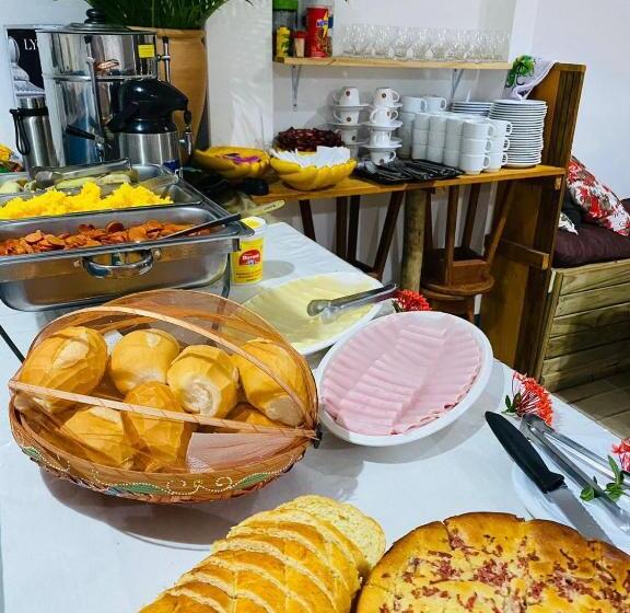 Отель Pousada Ponta Da Baleia