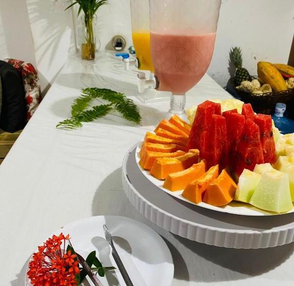 Отель Pousada Ponta Da Baleia