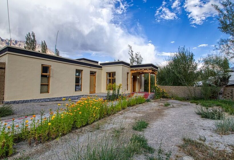 فندق Chalet Seabuckthorn