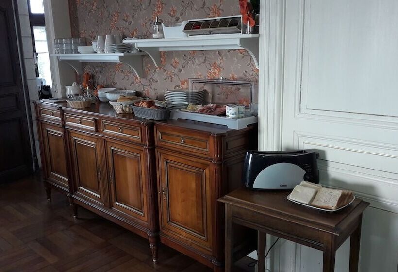 فندق Hattonchatel Château & Restaurant La Table Du Château