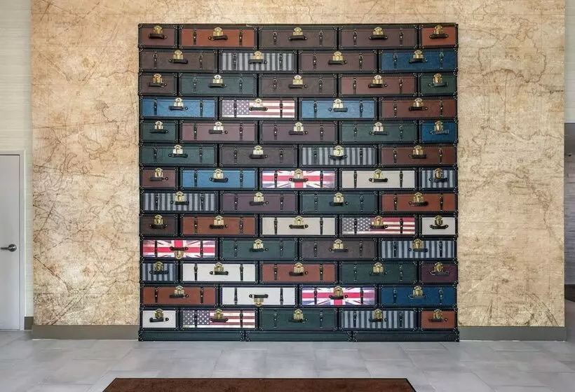 Hotelli Comfort Inn Jfk Airport