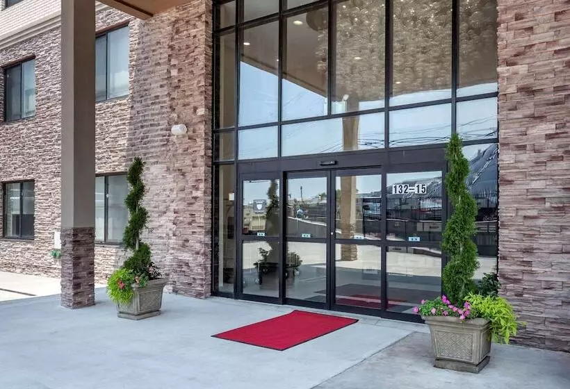 Hotelli Comfort Inn Jfk Airport