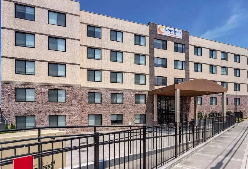 Hotelli Comfort Inn Jfk Airport