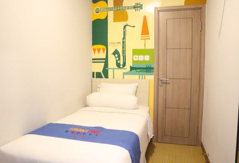 Hotel Front One Budget Bekasi