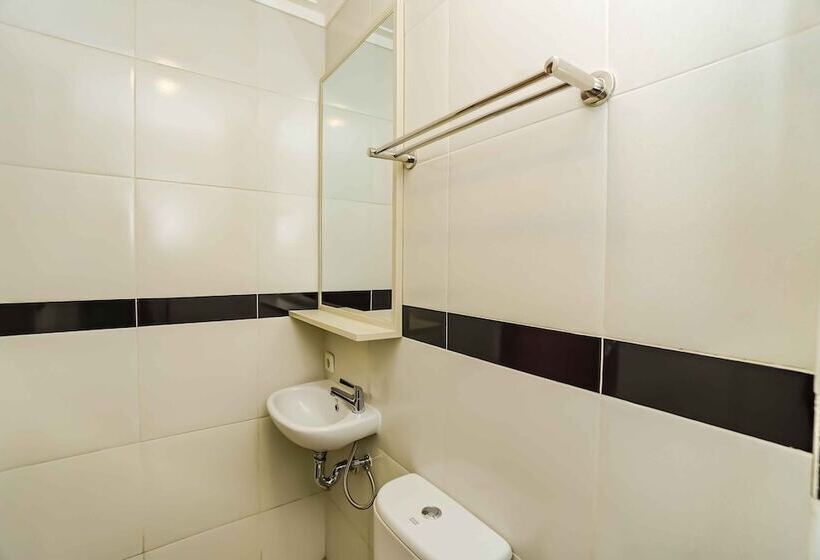 Hotel Front One Budget Bekasi