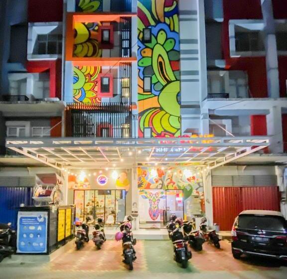 Hotel Front One Budget Bekasi