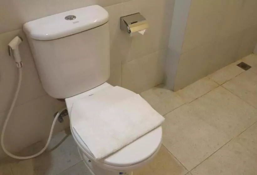 Hotelli Front One Budget Bekasi