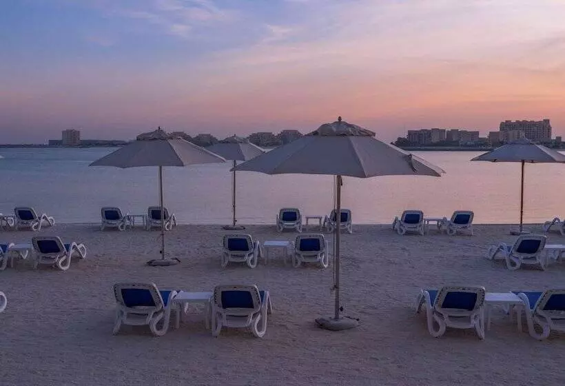 هتل Radisson Resort Ras Al Khaimah Marjan Island