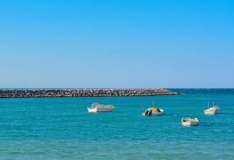 هتل Radisson Resort Ras Al Khaimah Marjan Island