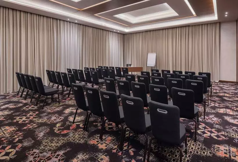 هتل Radisson Resort Ras Al Khaimah Marjan Island