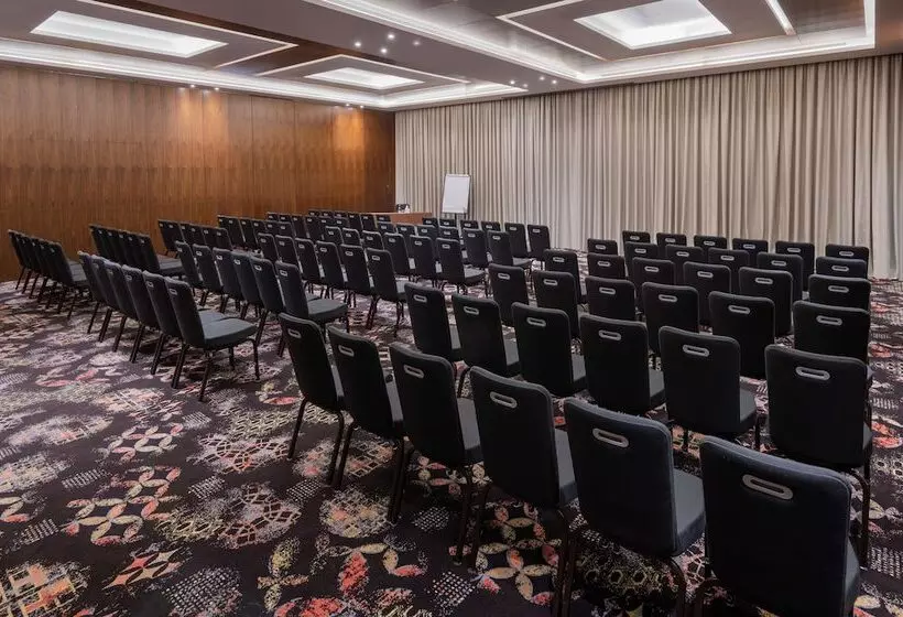 هتل Radisson Resort Ras Al Khaimah Marjan Island