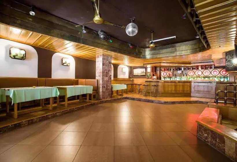 Hotelli Nat Piwniczna Zdroj