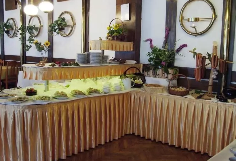 Hotelli Nat Piwniczna Zdroj