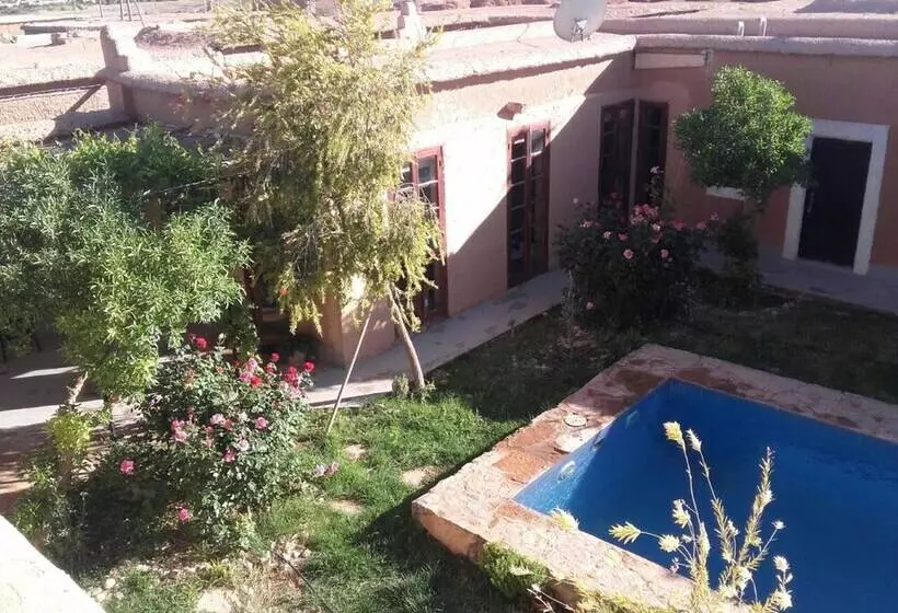 هتل Riad Roses