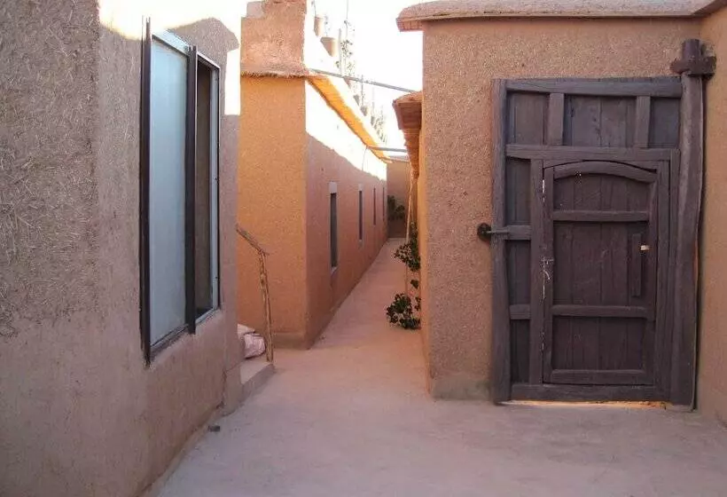 هتل Riad Roses