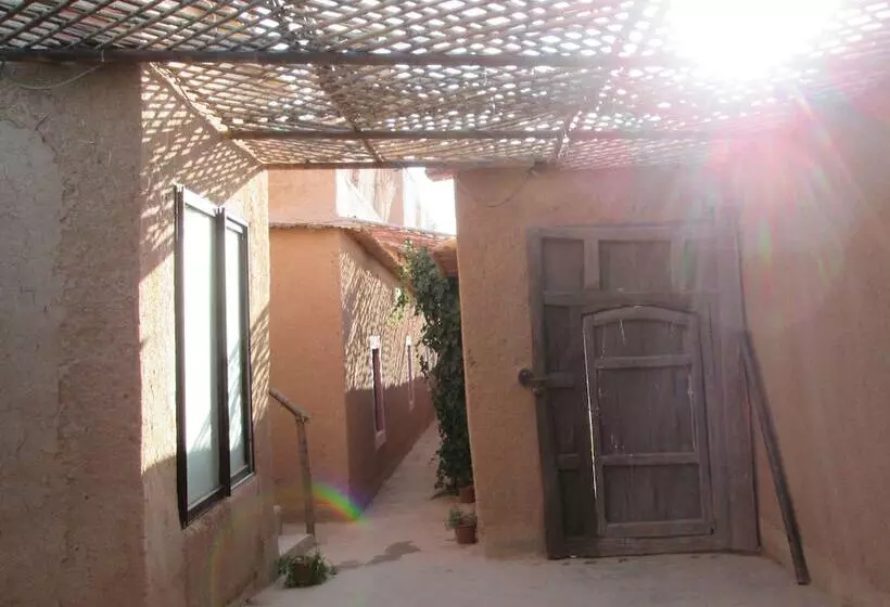 هتل Riad Roses