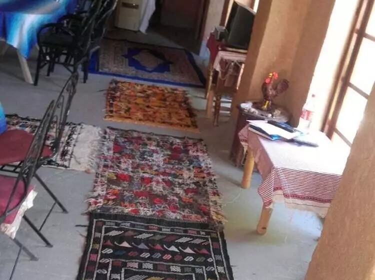 هتل Riad Roses
