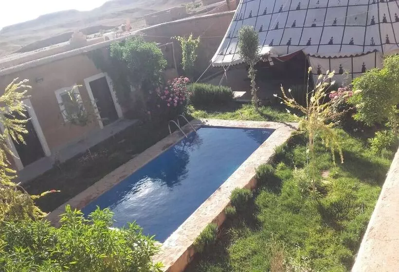 هتل Riad Roses