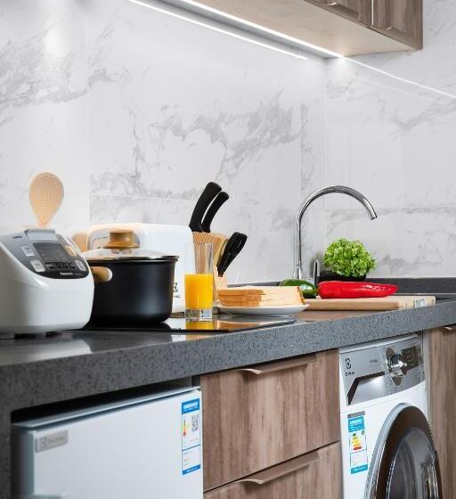 Hampton By Hilton Shenzhen Futian Mangrove Park Apartments