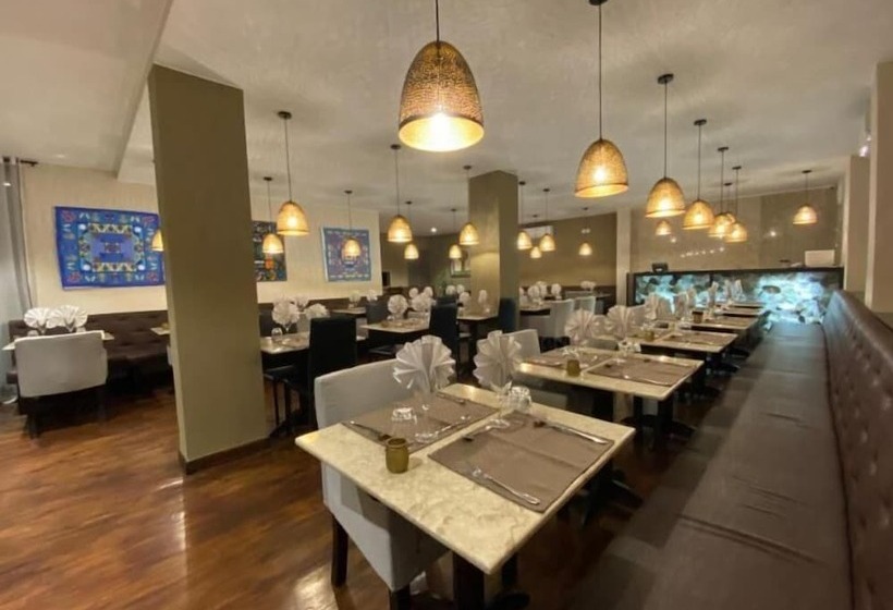 Fly Inn Madagascar Hotel Navette Gratuite H24 à 300m De L Aéroport International Ivato Antananar