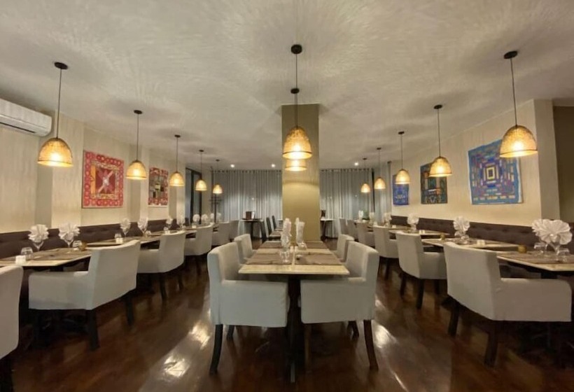 Fly Inn Madagascar Hotel Navette Gratuite H24 à 300m De L Aéroport International Ivato Antananar