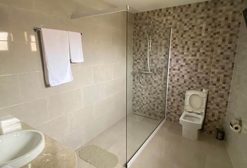 Fly Inn Madagascar Hotel Navette Gratuite H24 à 300m De L Aéroport International Ivato Antananar