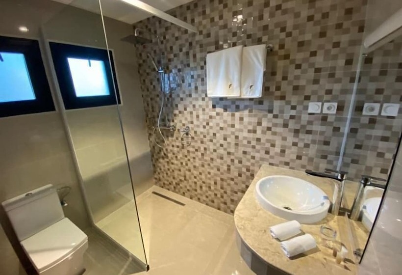 Fly Inn Madagascar Hotel Navette Gratuite H24 à 300m De L Aéroport International Ivato Antananar