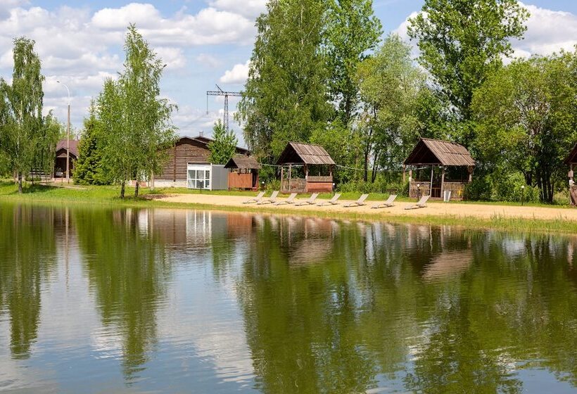 בית מלון כפרי Tropicana Park Country Club