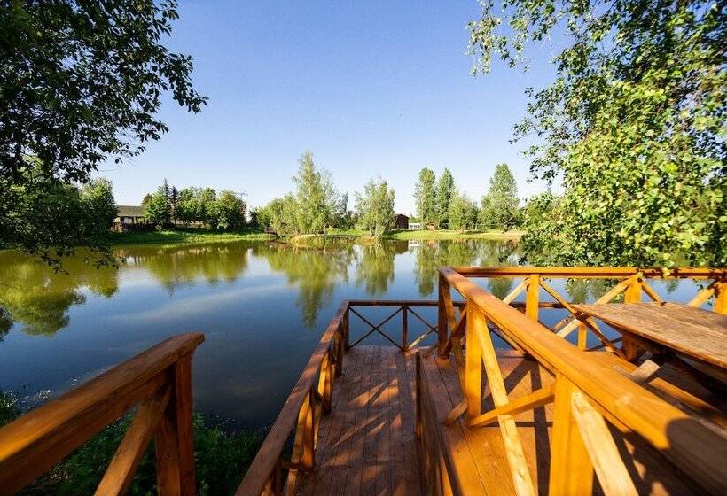 בית מלון כפרי Tropicana Park Country Club