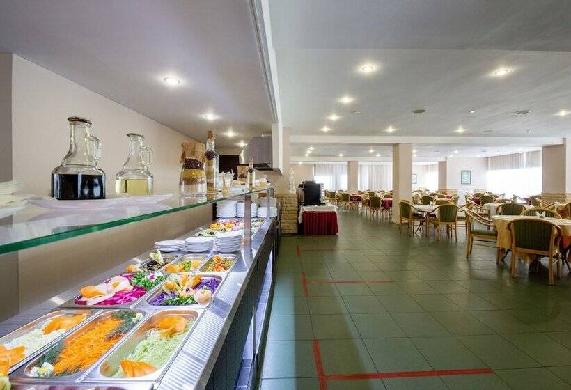 בית מלון כפרי Tropicana Park Country Club