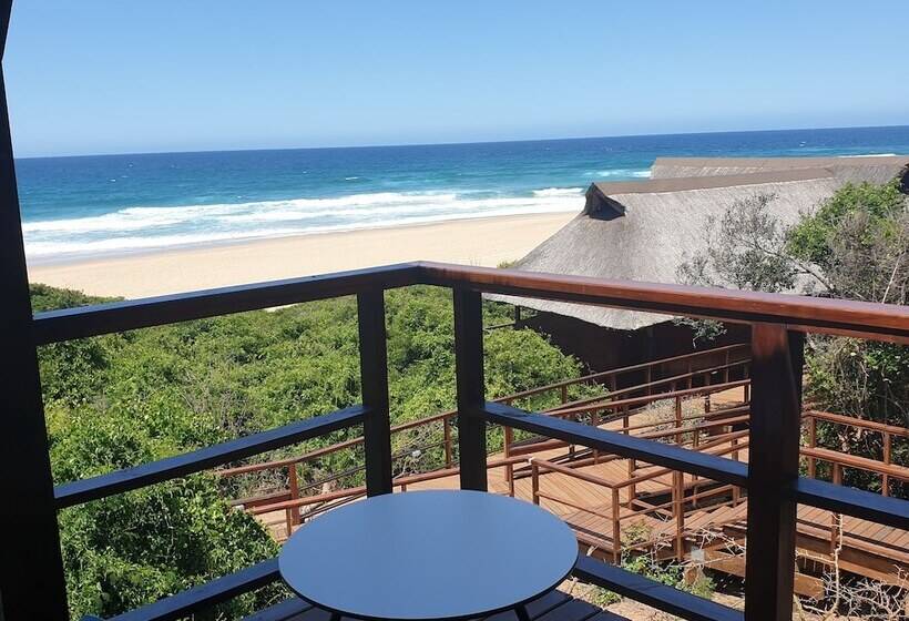 Montebelo Milibangalala Bay Resort