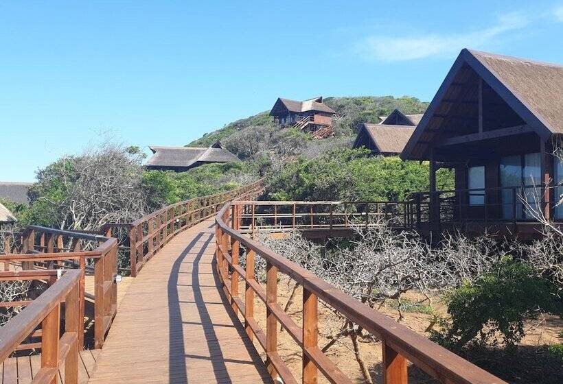 Montebelo Milibangalala Bay Resort